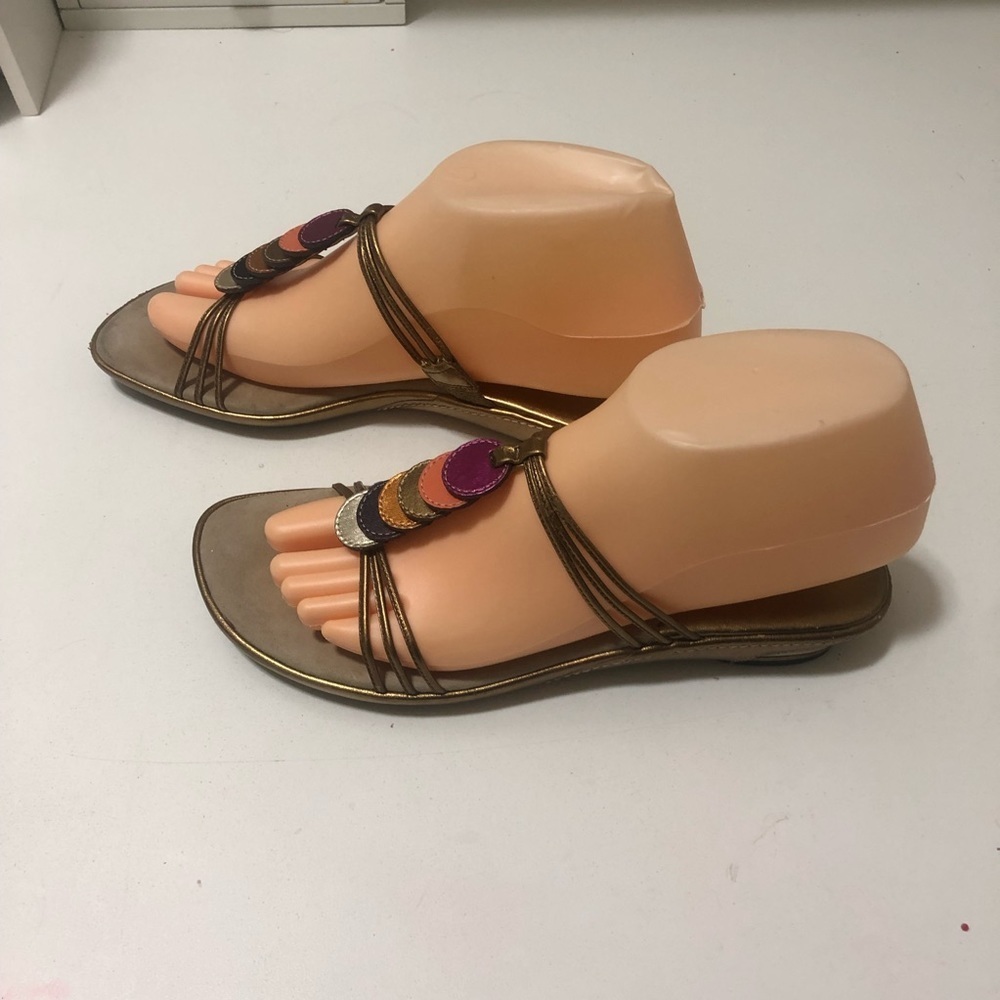 Cole Haan beautiful soft leather sandals - Picture 2 of 8